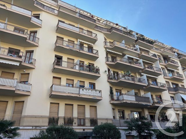 Appartement F2 à vendre - 2 pièces - 46,06 m2 - Nice - 06 - PROVENCE-ALPES-COTE-D-AZUR